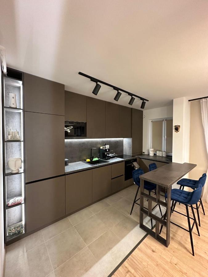 Coresi Luxury Apartments Braşov Exteriör bild
